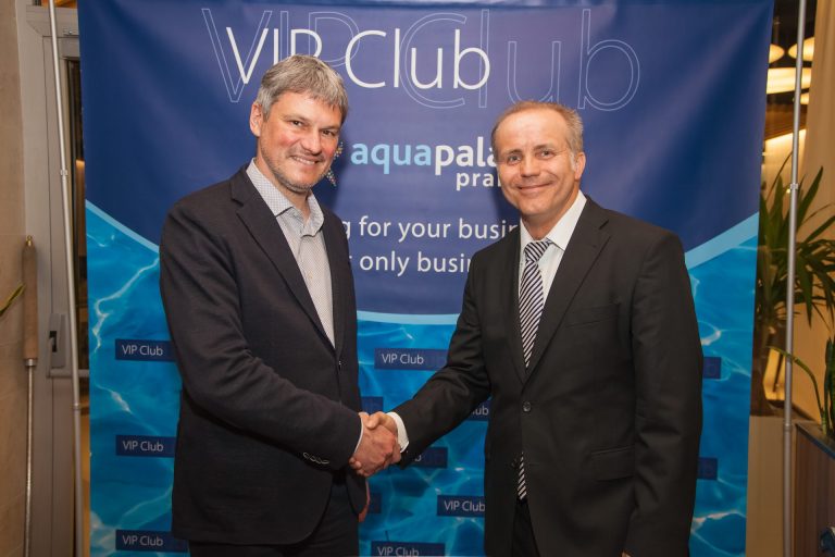 aqpc_04_2016-0143-fhd-nocrop