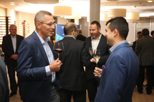 098275B5-26CF-430A-84C4-85080EB5BD0F