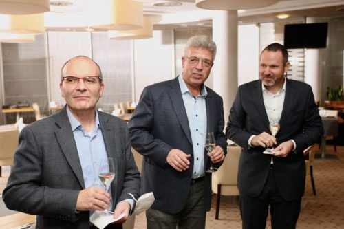 13A87A71-41D5-480A-8899-C75EBBD555AB