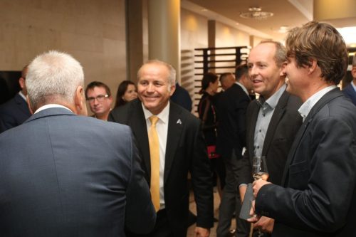 2EEE6E38-4593-44A7-9DCD-FEC4DD15CFDD