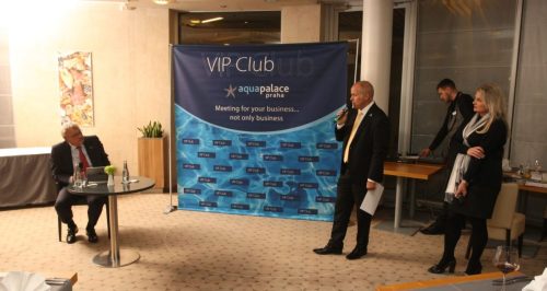 485EDCA6-E3C4-41C0-9C1D-F6F6740D4E0E