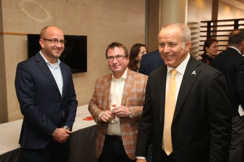 4EAABD9C-DAF5-4BD3-895D-BE019D3B3166