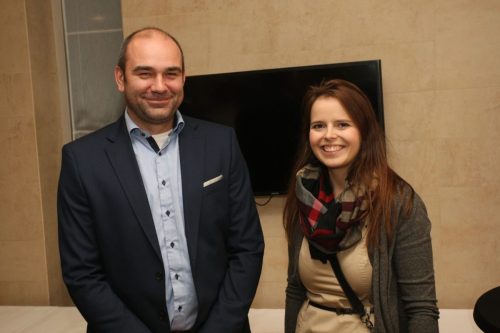 8D3DF634-7B12-4462-ACEF-B58DB80561C2