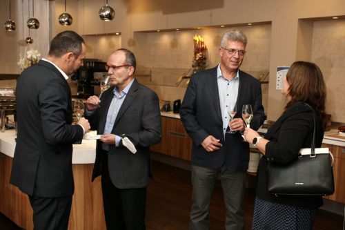 CC47D4D3-3665-470A-BE0F-1DA190772340