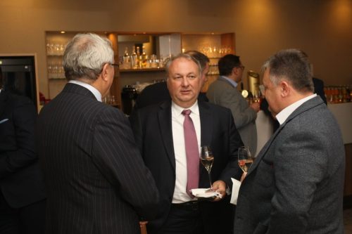 D40E5167-6475-4EC8-95CF-521C07A19E57