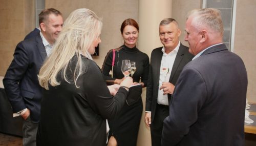 F472D162-72F1-46DC-A16F-4377A188E610