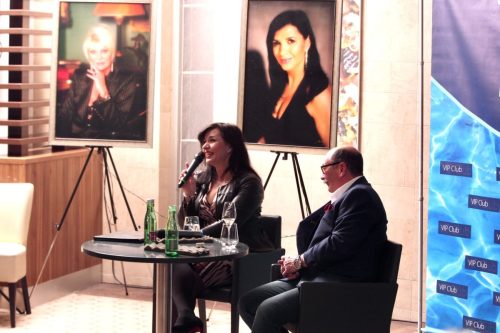 10202885-E47B-47CB-A03B-337A8C0AB857