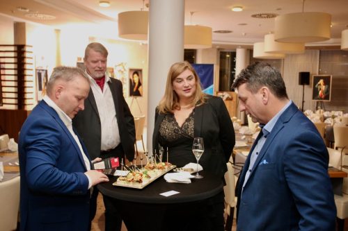 3BDF0FE6-99F9-4E11-9707-4BAB2AD11DC1