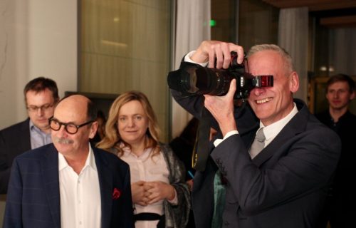 3FBA58B9-EC80-46C6-9270-8DDA12D76AC1