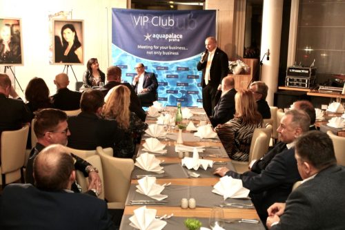 DF808D94-A278-4F0D-89F0-85BF8956229E