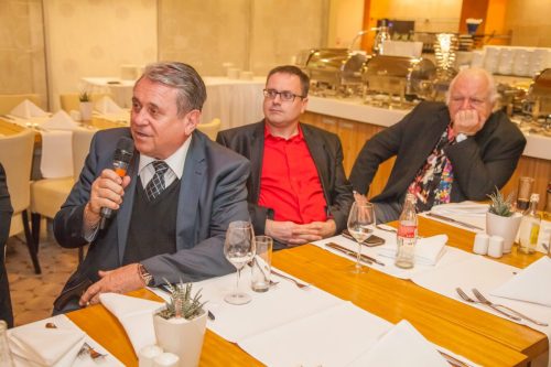 AQPC 04 2016-0111-FHD-nocrop