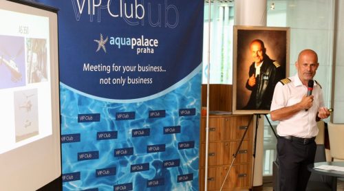 008BCBB0-6CEA-4B2D-BA3A-C0FC9B7D1AE6