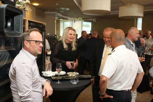 147C0055-B7C4-4560-983E-DCAE0BE97515