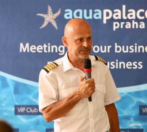 45172590-65A4-4264-BA36-4556577838C7