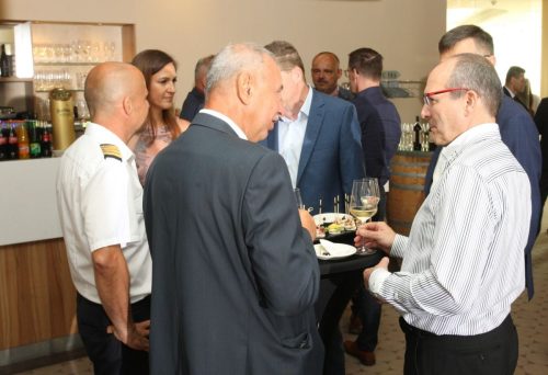 5D29CD9B-10F6-4FE4-AF61-42D356B40B5A