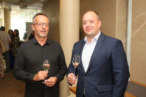 7ACA6B41-B546-43E4-9E09-99DABFFE98D6