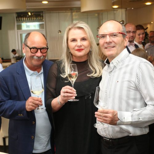 A9231DF1-8658-41DD-AFC4-6871613FAB76