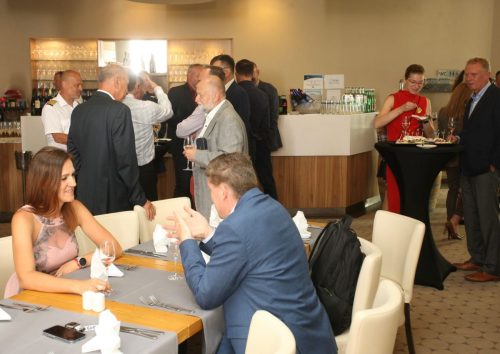 D4BF23CB-01BF-46B0-9040-98EDC0F869AC