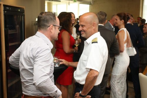 D5B22422-4083-4DEB-B42F-8F3ACDE587F1