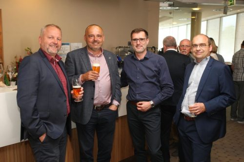 E8E4B087-C2BD-444E-92FE-6A3E3FC3DED4