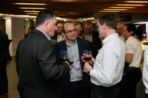 25E7E08D-C7A2-40B9-9E56-BB4788AC719D