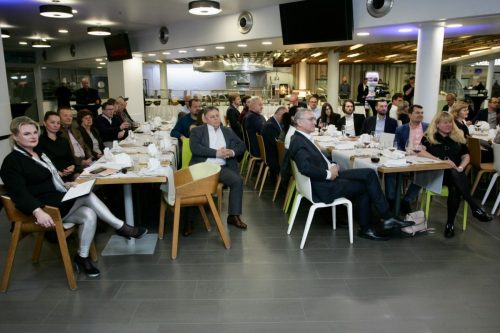 42CC36B6-4227-4AC4-9EDD-7669BD1EAFBC