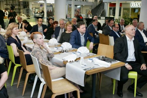 7375B4DC-78AD-49C5-8B1A-354D15CE4657