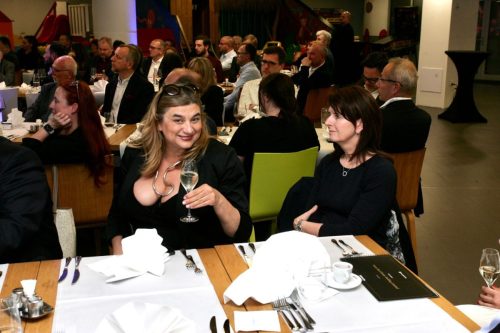 8C8644D1-8928-438D-BEB6-6B4B9FB966AA