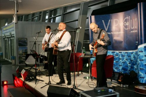 9314B0C7-8EEE-4C23-B32E-A4BC44FC8C58