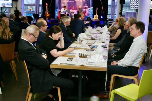 A05C8C57-0E20-4240-AF86-88DC14FF372C