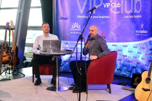 C2FEAB9B-A3ED-407C-88A2-1E027F4E02F3