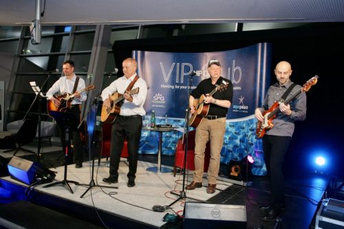 E1002071-4311-486A-B7D7-840382B0AD3D