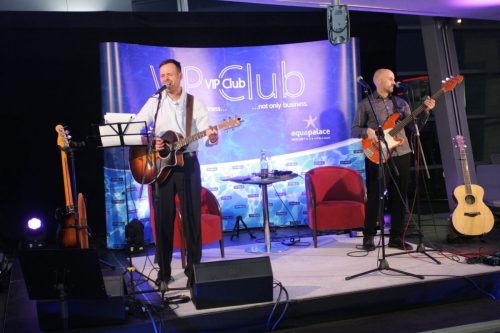 E77A0A68-F1C6-45E6-989E-3B00745C1591