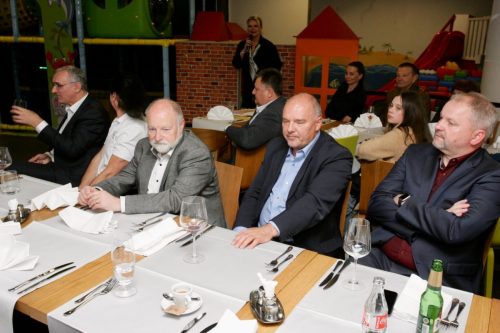 EB42087F-34C4-4A04-9452-517266DF4A46