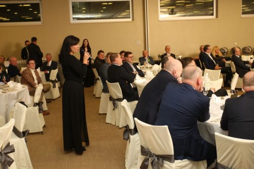 31081F95-7CDF-4130-8AB8-35D52E34B09F