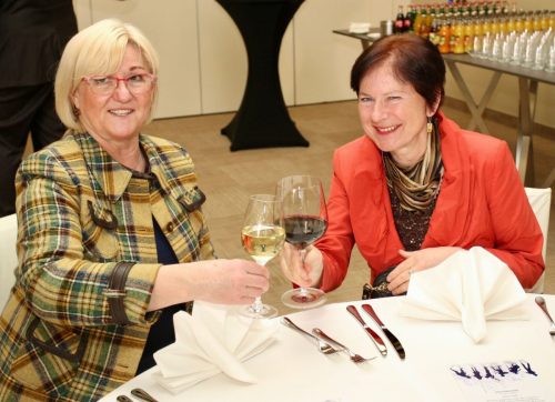 8F2CDFE4-4F7A-44CB-9A1F-8C034FAE96E7