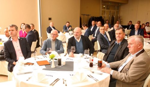 E30BD46E-7BCD-452E-8769-B032001D7F0F