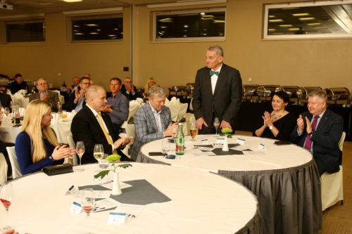 E3ABF54D-E753-478D-A07B-8251DB0484E9