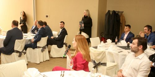 FA3F403F-CC7E-4BA4-A986-DF673682250E