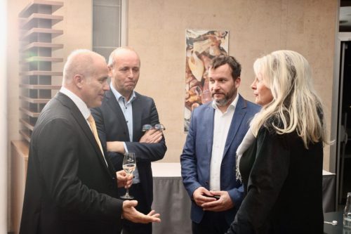 70D889CC-D6AF-45B0-958B-B77275651E63