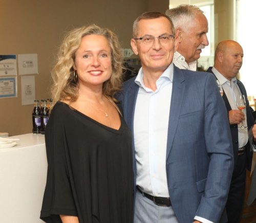 1261408B-AB75-47C9-9F9F-F30020EBCA19