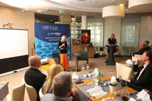 2DBD718D-72D2-4ABE-B312-074D62AC6F9F