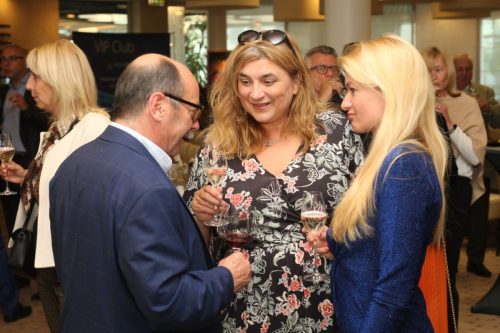 5136FC48-AF8C-40FC-BCD8-9F0750A6A2AD