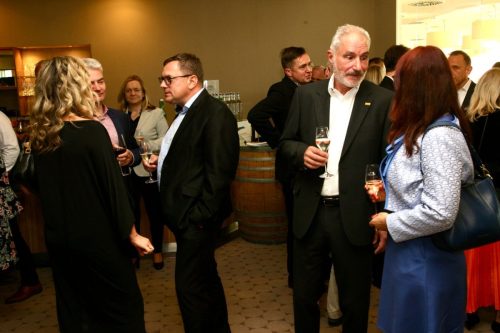 69C51F79-D341-4C66-9554-04FD7C746E73