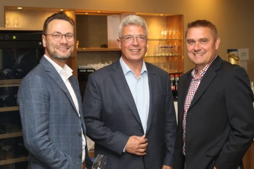 76B47BA0-1F5C-48F7-92ED-59C5594D315F