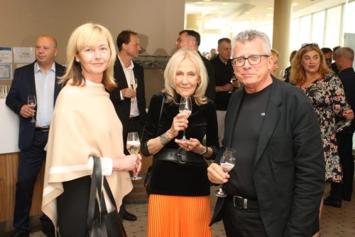 880C7523-A717-4326-AB1C-17985B19E9DC