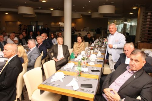 8A532BE3-B673-485F-BE2E-BC583E5ECBAF