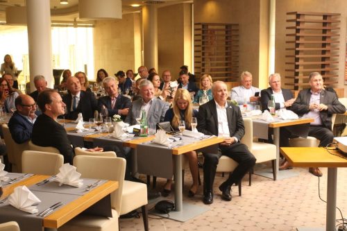 BB31CAF4-59E1-49F7-B036-9D4BE21D9FFB