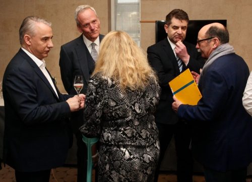 3B843DED-0E6C-4827-9308-A7B4C3F26F3E