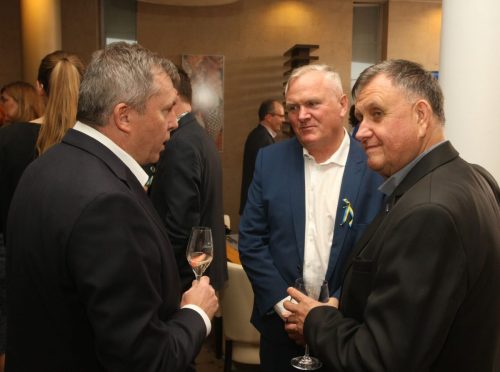 3FE0087A-6AD6-4DF1-B7A4-E6F6FFF475A8